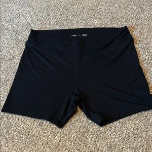 Old Navy Black Women's Biker Shorts